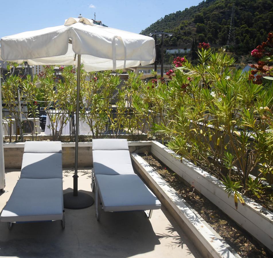 Alissachni Luxury Apartments Derveni Exterior photo