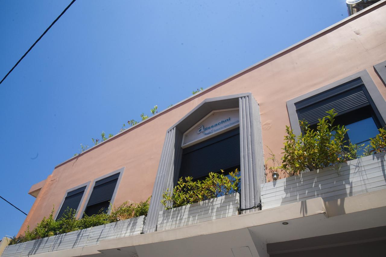 Alissachni Luxury Apartments Derveni Exterior photo